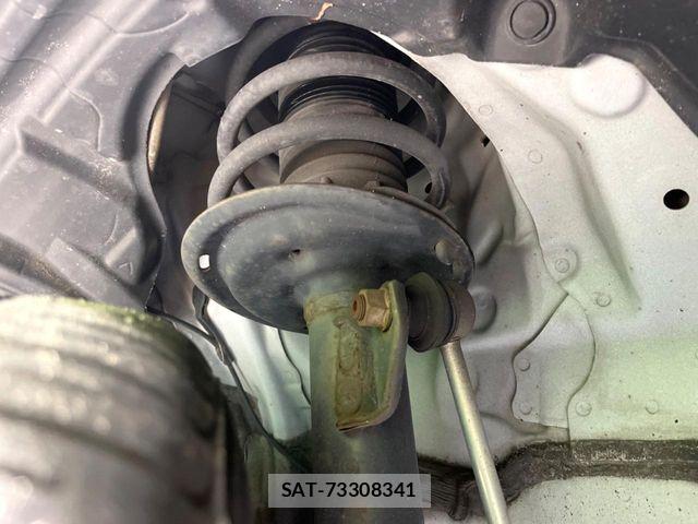 Toyota AQUA 2018-03 7214801-19