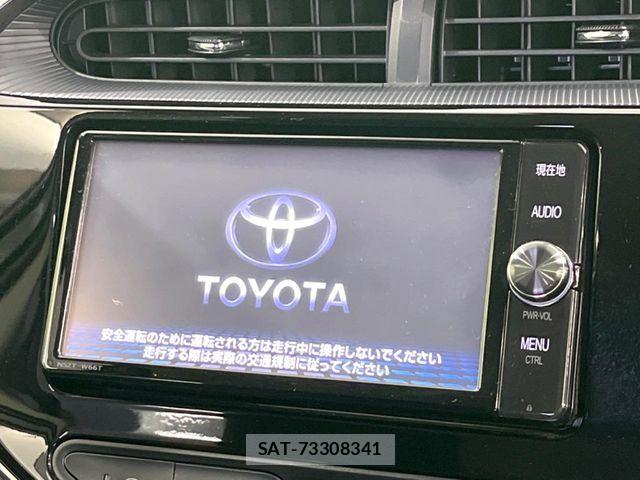 Toyota AQUA 2018-03 7214801-3