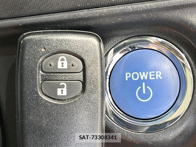 Toyota AQUA 2018-03 7214801-5