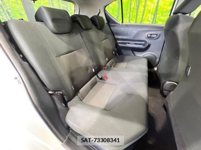 Toyota AQUA 2018-03 7214801-8