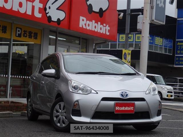 Toyota AQUA 2012-06 7214689-0