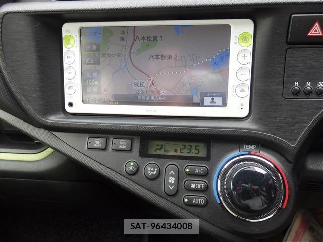 Toyota AQUA 2012-06 7214689-26