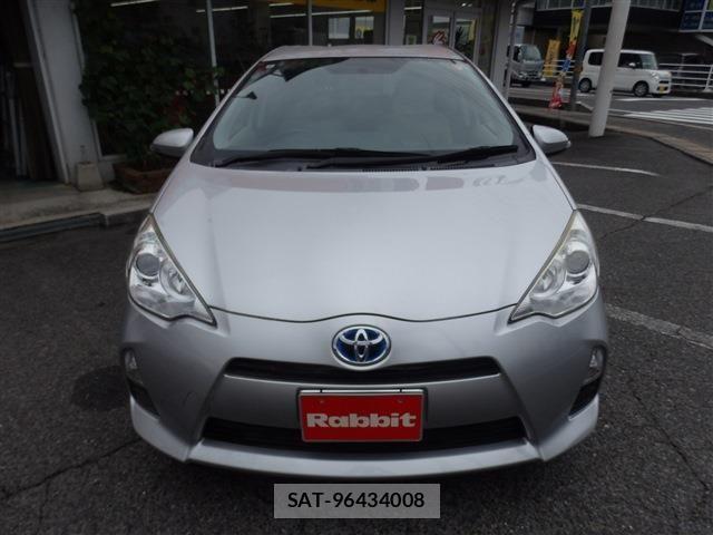 Toyota AQUA 2012-06 7214689-2