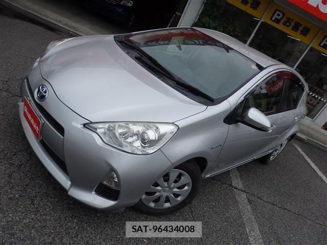 Toyota AQUA 2012-06 7214689-3