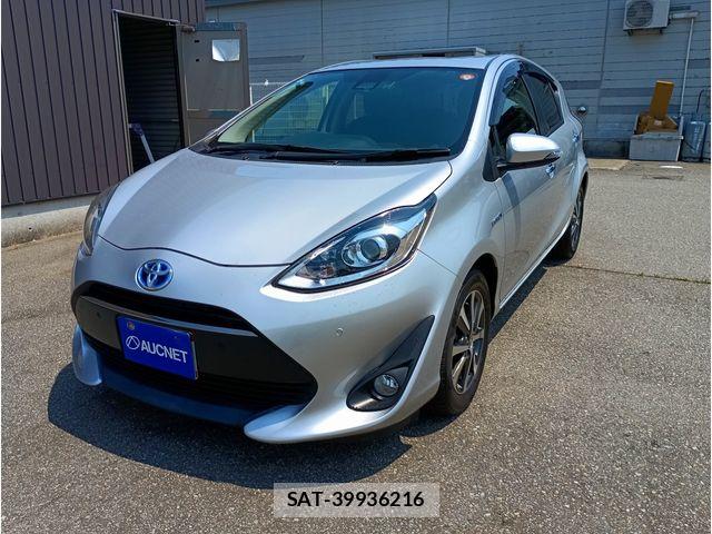 Toyota AQUA 2019-06 7214827-0