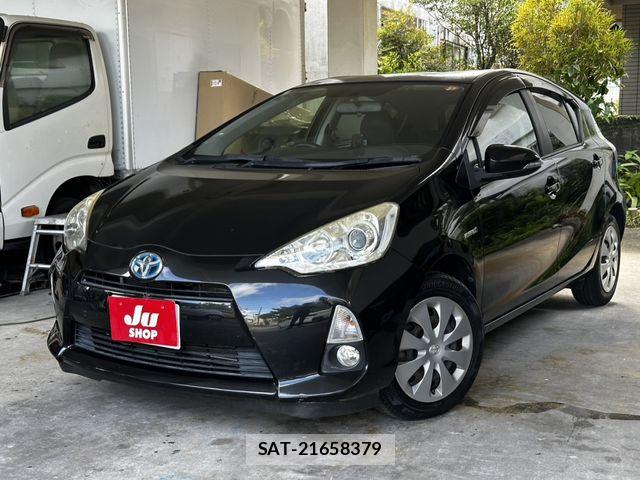 Toyota AQUA 2014-07 7214720-0