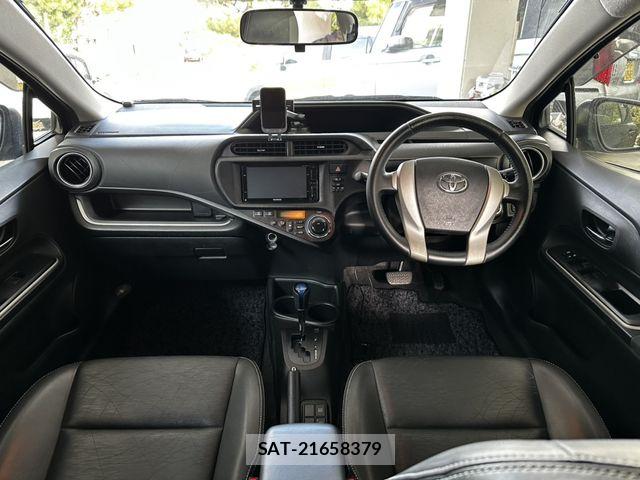 Toyota AQUA 2014-07 7214720-4