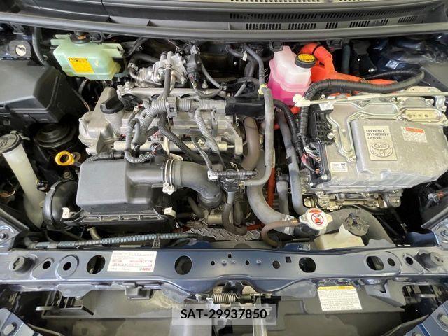 Toyota AQUA 2017-05 7214777-18