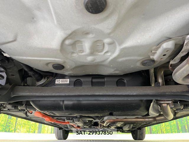 Toyota AQUA 2017-05 7214777-19