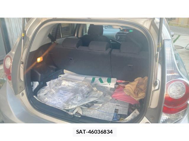 Toyota AQUA 2012-10 7214690-10