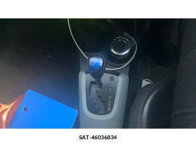 Toyota AQUA 2012-10 7214690-20