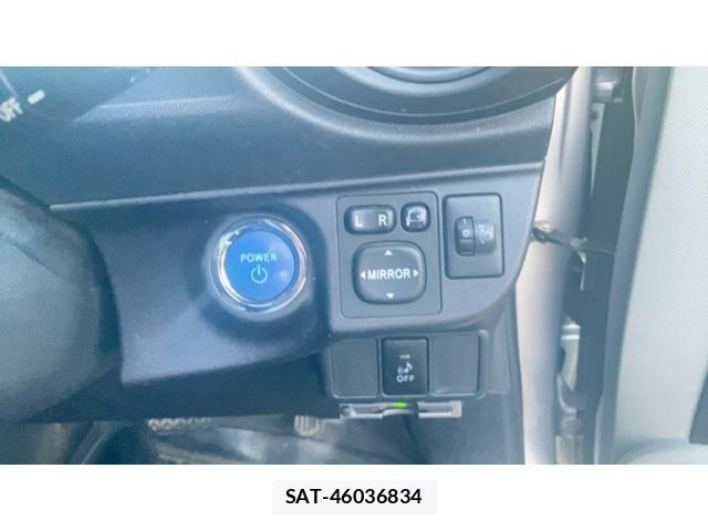 Toyota AQUA 2012-10 7214690-21