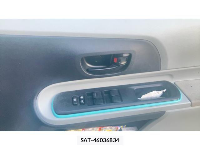 Toyota AQUA 2012-10 7214690-23