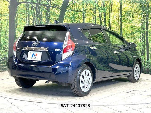 Toyota AQUA 2017-05 7214780-16