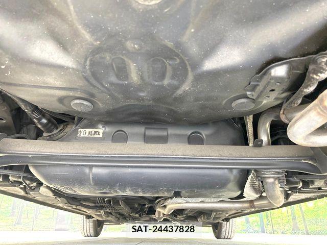 Toyota AQUA 2017-05 7214780-18