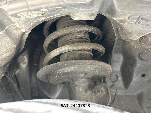 Toyota AQUA 2017-05 7214780-19
