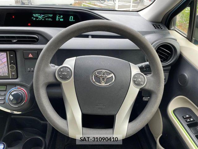 Toyota AQUA 2012-09 7214688-10