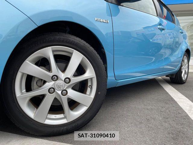 Toyota AQUA 2012-09 7214688-12