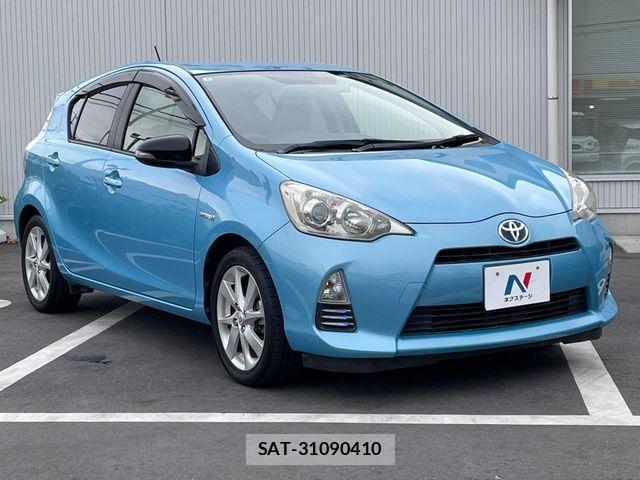 Toyota AQUA 2012-09 7214688-15