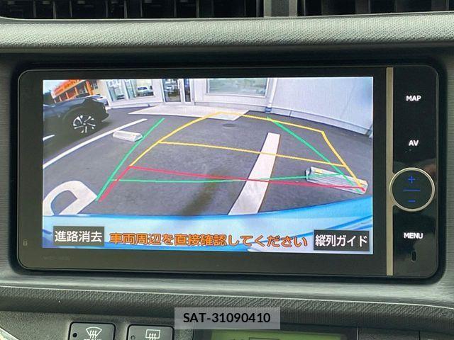 Toyota AQUA 2012-09 7214688-3