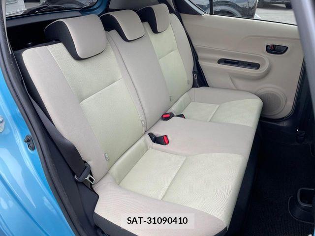 Toyota AQUA 2012-09 7214688-8