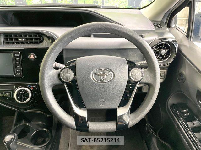 Toyota AQUA 2018-08 7214807-10