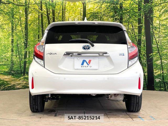 Toyota AQUA 2018-08 7214807-14