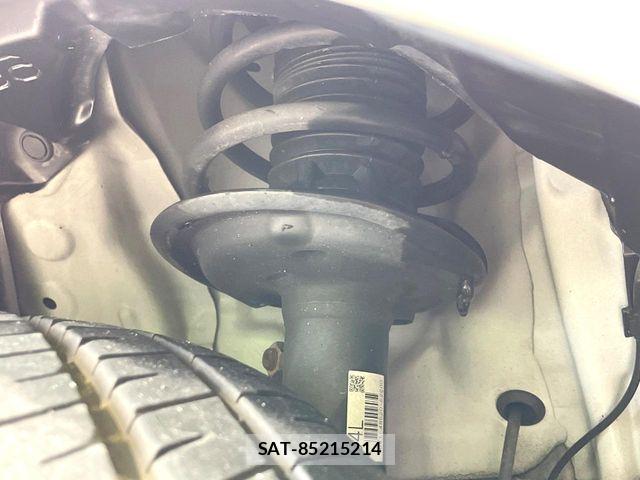 Toyota AQUA 2018-08 7214807-19