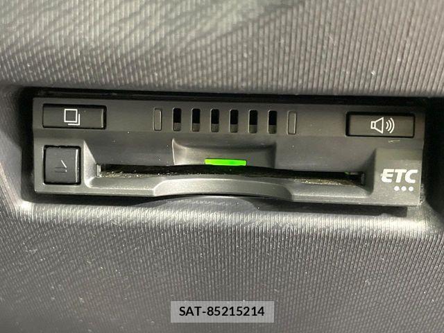 Toyota AQUA 2018-08 7214807-5