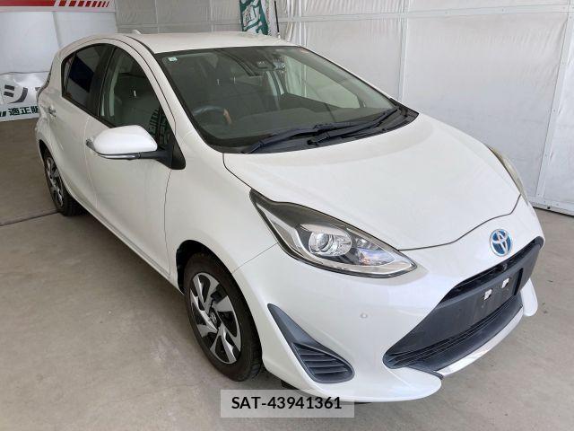 Toyota AQUA 2021-04 7214854-0