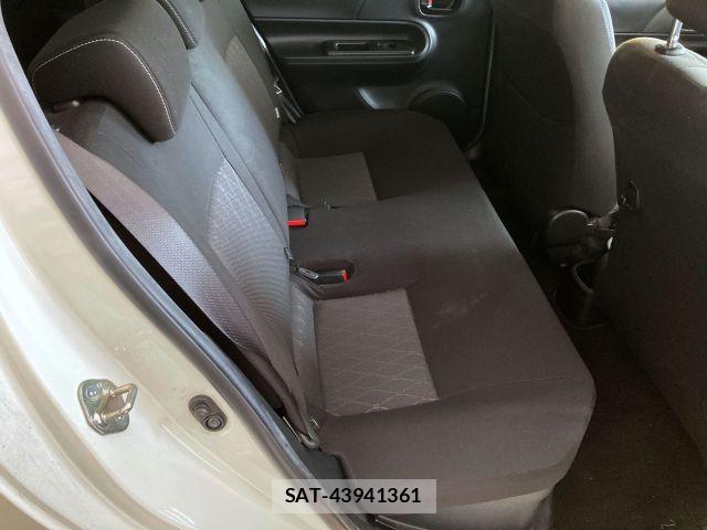 Toyota AQUA 2021-04 7214854-11