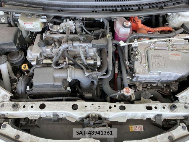 Toyota AQUA 2021-04 7214854-27
