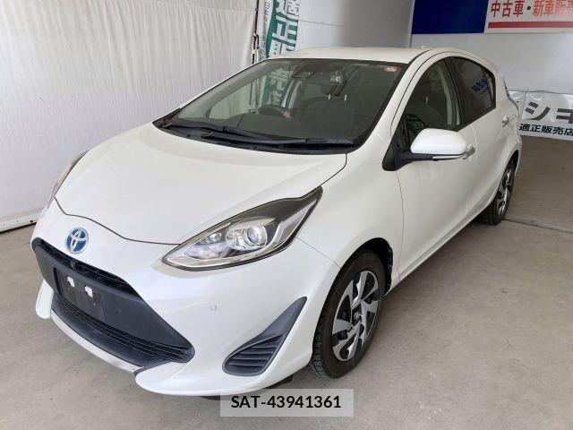 Toyota AQUA 2021-04 7214854-3