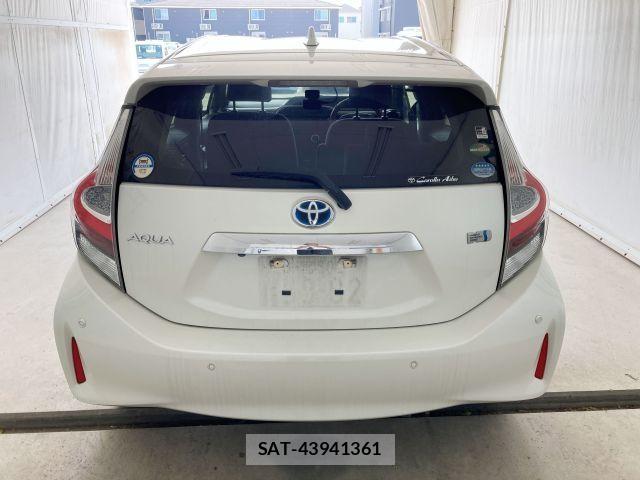 Toyota AQUA 2021-04 7214854-6