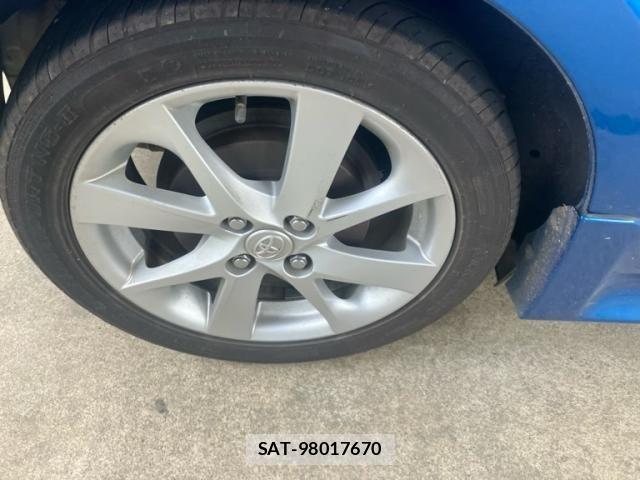 Toyota AQUA 2012-03 7214671-4