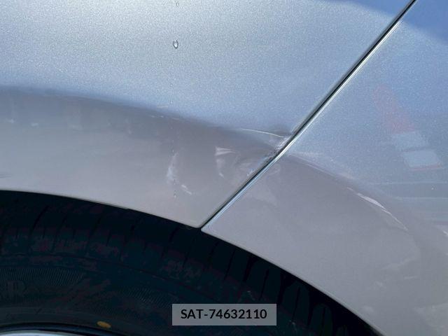 Toyota AQUA 2015-03 7214736-15