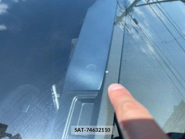 Toyota AQUA 2015-03 7214736-19