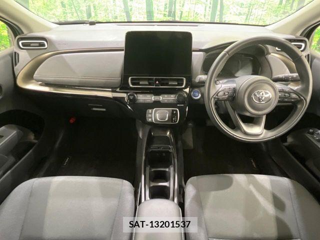 Toyota AQUA 2021-11 7214861-1