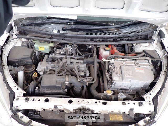 Toyota AQUA 2015-05 7214745-22