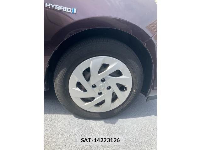 Toyota AQUA 2016-01 7214763-7