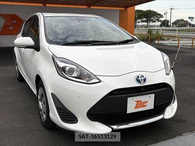Toyota AQUA 2021-03 7214847-9
