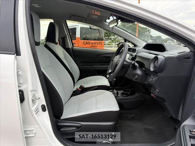 Toyota AQUA 2021-03 7214847-15