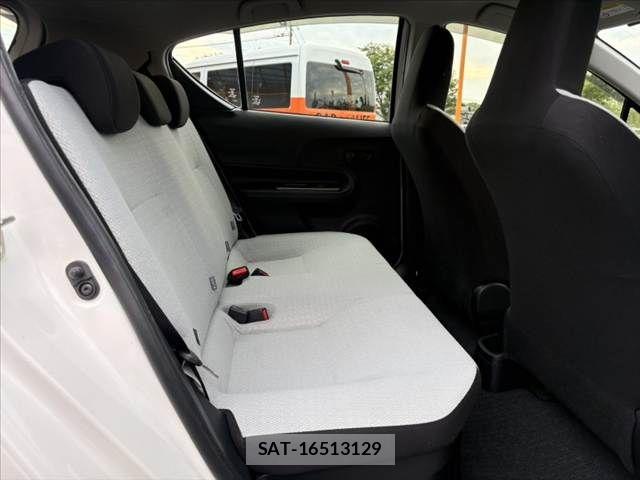 Toyota AQUA 2021-03 7214847-17