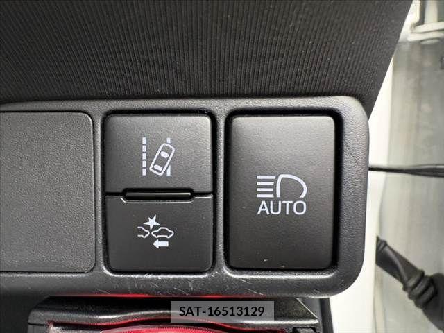 Toyota AQUA 2021-03 7214847-5