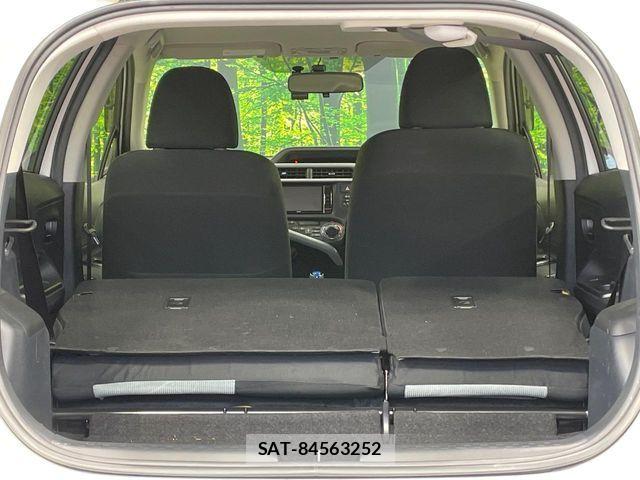 Toyota AQUA 2015-05 7214741-9