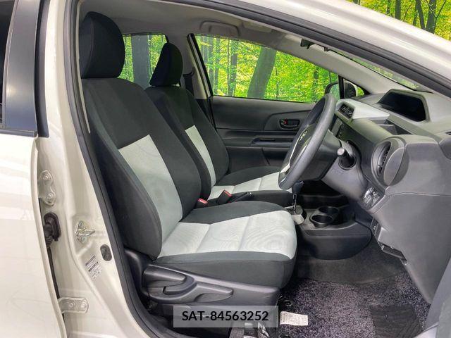 Toyota AQUA 2015-05 7214741-7