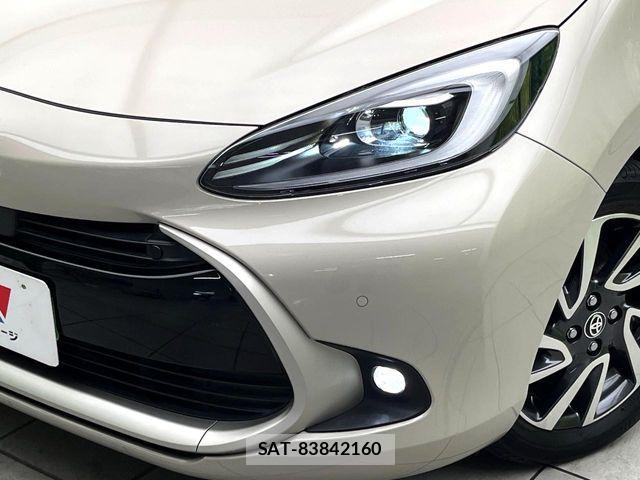 Toyota AQUA 2021-08 7214855-11