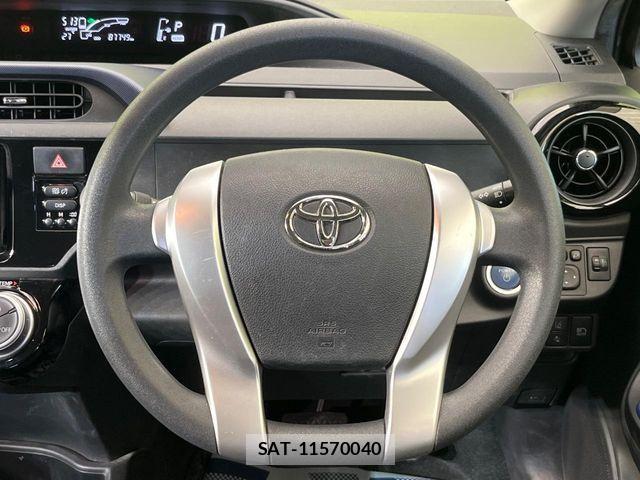 Toyota AQUA 2015-11 7214760-10