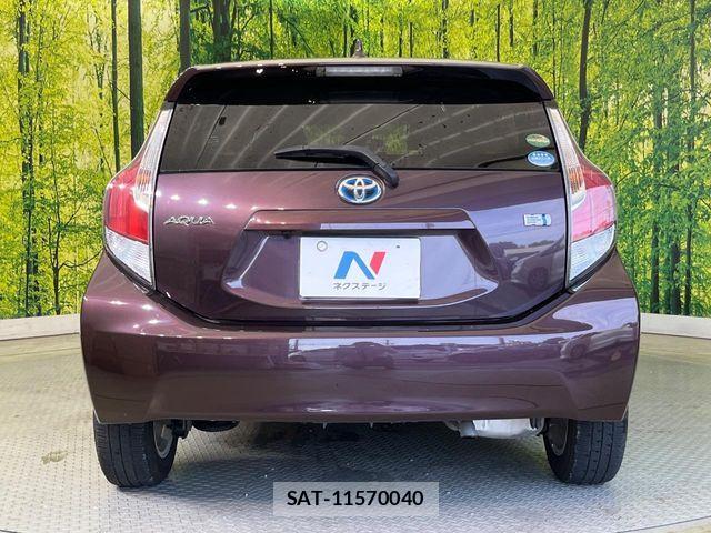 Toyota AQUA 2015-11 7214760-14