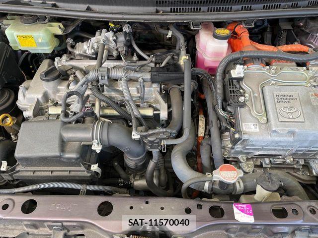 Toyota AQUA 2015-11 7214760-17